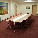 Campanile Hotel 2*