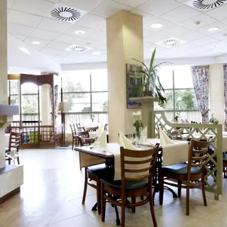Hotel Campanile 2*