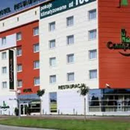 فندق Campanile 2*