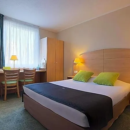 Hotel Campanile 2*