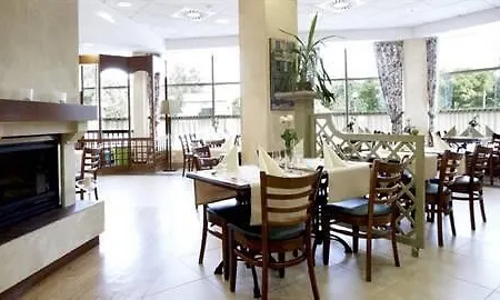 فندق Campanile 2*
