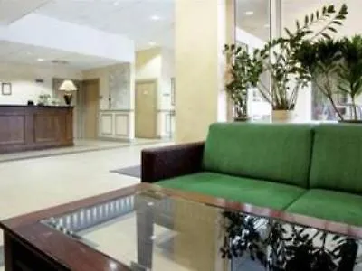 Campanile Hotel 2*