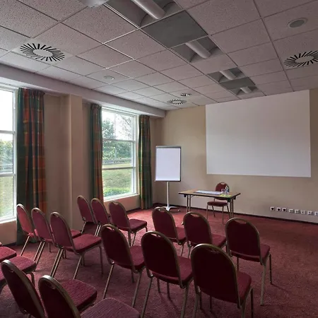Hotel Campanile 2*
