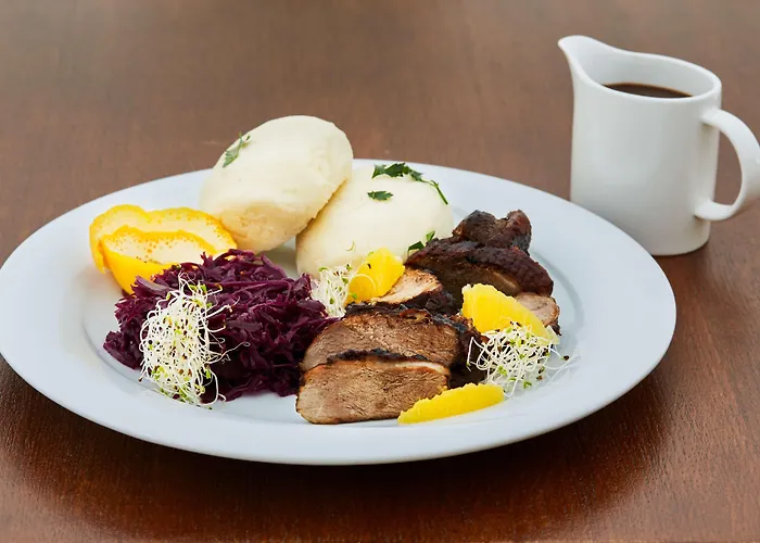 Готель Campanile 2*